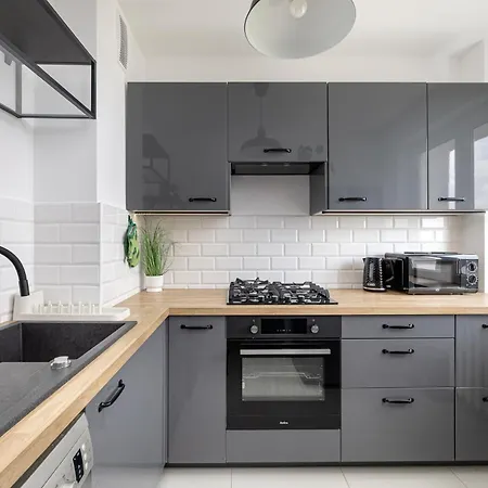 Business On Sluzew By Ecru Wwa90 Varsó