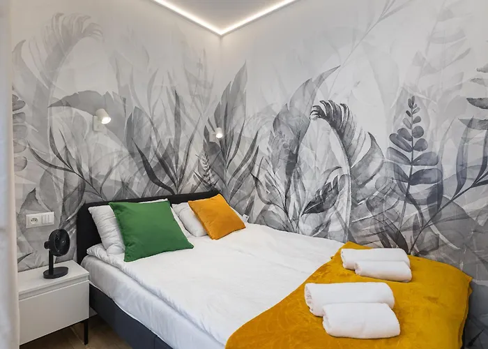 Business On Sluzew By Ecru Wwa90 شقة *