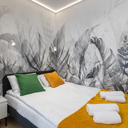Business On Sluzew By Ecru Wwa90 Apartment *